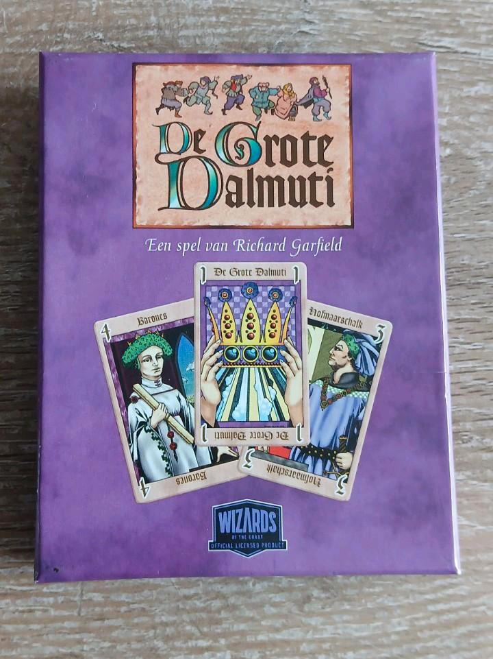 De grote dalmuti 4-8 spelers 8+ spel wizard games kaartspel, Hobby en Vrije tijd, Gezelschapsspellen | Kaartspellen, Zo goed als nieuw