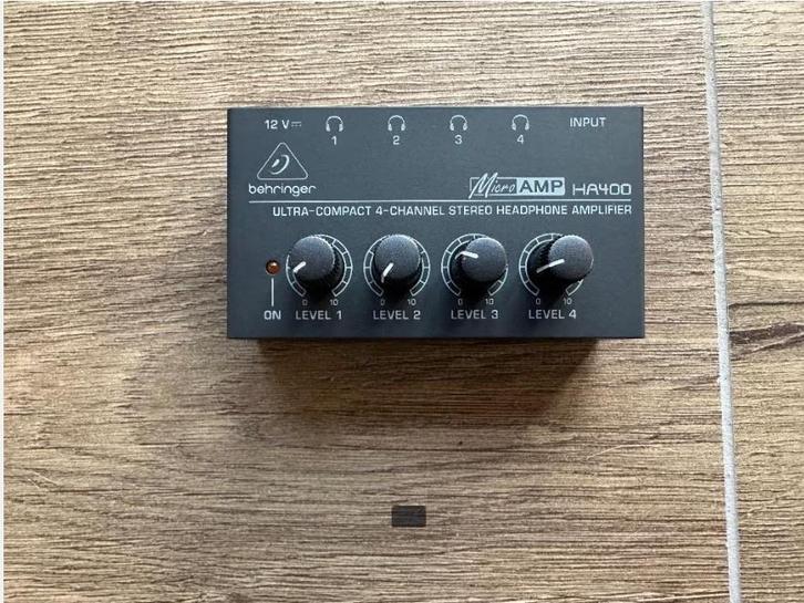 Behringer HA400, Audio, Tv en Foto, Versterkers en Receivers, Zo goed als nieuw, Overige systemen, Minder dan 60 watt, Overige merken