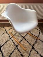 Schommelstoel wit - eames replica, Huis en Inrichting, Stoelen, Ophalen, Zo goed als nieuw, Wit, Eén