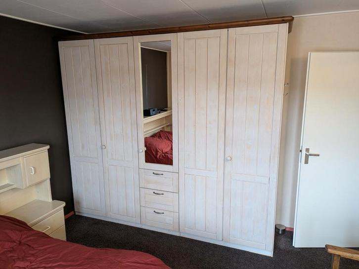 grote kledingkast, Huis en Inrichting, Kasten | Kledingkasten, Gebruikt, 200 cm of meer, 200 cm of meer, 50 tot 75 cm, Met lade(s)