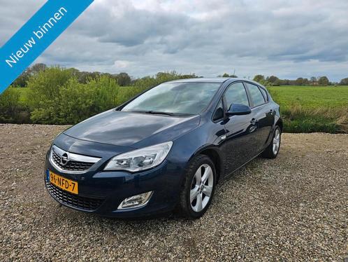 Opel Astra 1.4 Edition 2010 nieuwe APK!, Auto's, Opel, Bedrijf, Te koop, Astra, ABS, Airbags, Airconditioning, Cruise Control