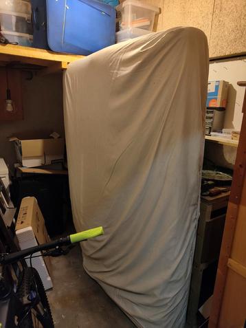 Gratis boxspring matras + hoes 160 bij 200
