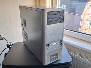 Retro Gaming PC - Athlon XP 2400+, Nvidia FX5200 beschikbaar voor biedingen