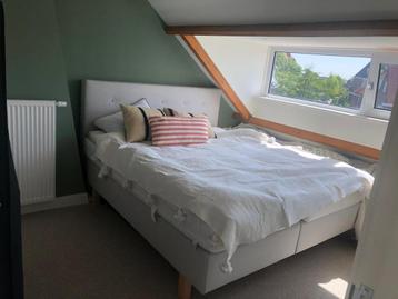Ikea boxspring incl topper excl matras en hoofdbord