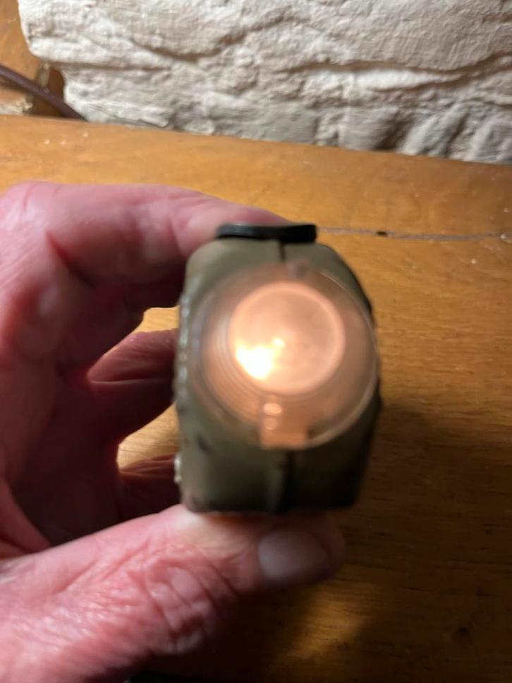 Oude Knijpkat WO II - Vintage Zaklamp, Verzamelen, Militaria | Tweede Wereldoorlog, Nederland, Ophalen of Verzenden