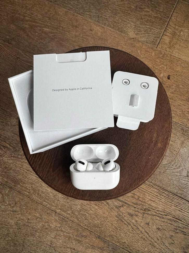 AirPods Pro - Zo goed als nieuw!, Audio, Tv en Foto, Opladers, Zo goed als nieuw, Ophalen of Verzenden