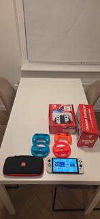 Nintendo Switch oled met alle accesories, Spelcomputers en Games, Spelcomputers | Nintendo Game Boy, Ophalen of Verzenden, Zo goed als nieuw