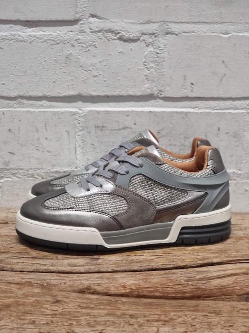 DWARS - Prachtige leren sneakers maat 39 - Nieuw €149 - DWRS, Kleding | Dames, Schoenen, Nieuw, Sneakers of Gympen, Grijs, Ophalen of Verzenden