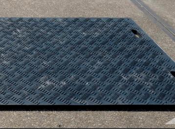 Kunstof rijplaten te huur  beschikbaar voor biedingen