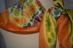 shawl, leuk vierkant folkore bloemen shawltje, Ophalen of Verzenden, Zo goed als nieuw, Sjaal