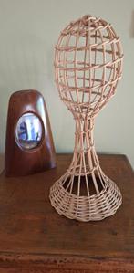 Vintage rieten hoofd - retro rotan hoedenstandaard, Ophalen of Verzenden