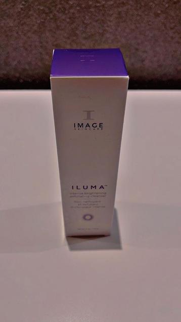 ILUMA - Intense Brightening Exfoliating Cleanser beschikbaar voor biedingen