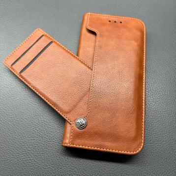 iPhone cover 14 Pro Max + houder voor 7 pasjes + papiergeld beschikbaar voor biedingen