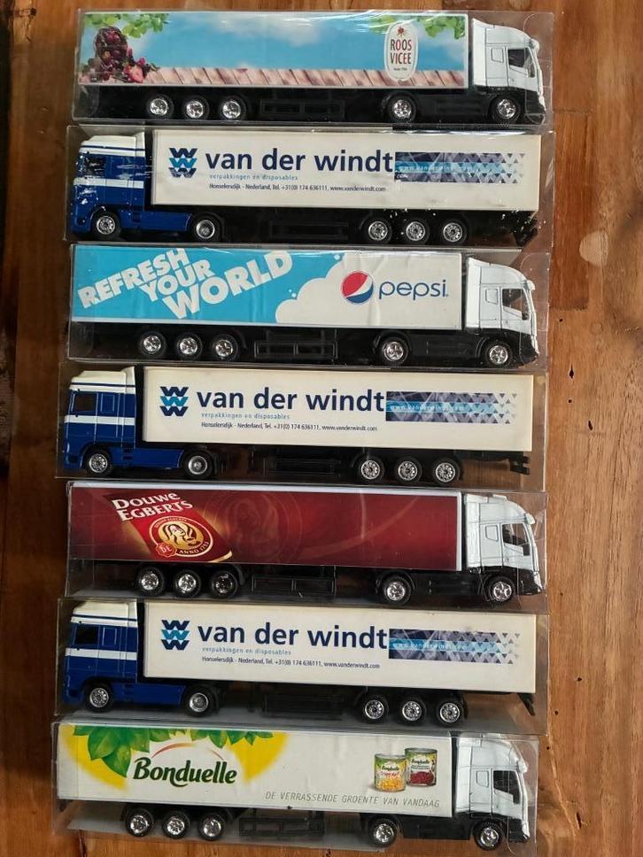 Zeven miniatuur vrachtwagens, Hobby en Vrije tijd, Modelauto's | 1:50, Nieuw, Bus of Vrachtwagen, Overige merken, Ophalen of Verzenden