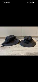 2 Decathlon Zonnenhoedjes - Zwart, Ophalen of Verzenden, Zo goed als nieuw, One size fits all, Hoed