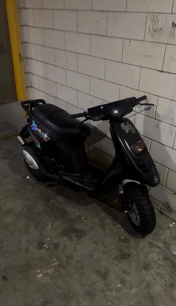 Piaggio Typhoon 70cc 2005, Fietsen en Brommers, Scooters | Piaggio, Ophalen