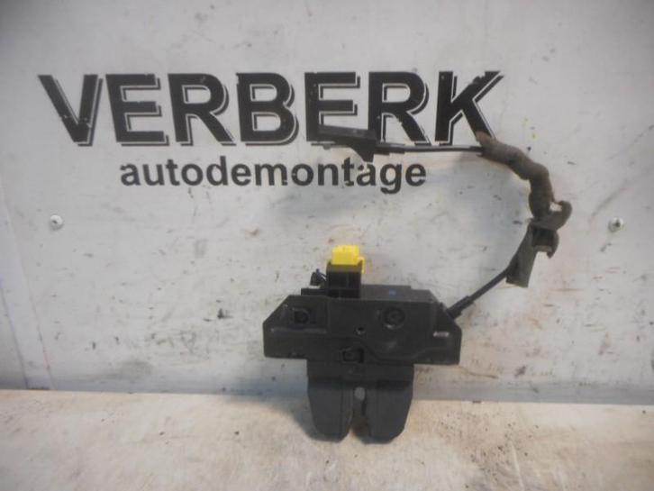 Slotvanger Achterklep Opel Vectra C GTS 2005 09180104, Auto-onderdelen, Carrosserie en Plaatwerk, Opel, Gebruikt