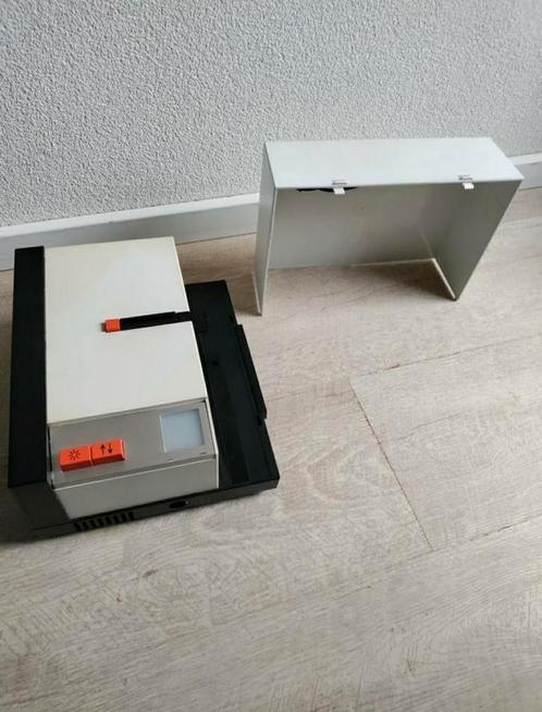 PERKEO 510,ZEISS IKON,autofocus,Diaprojector,dia, Audio, Tv en Foto, Diaprojectors, Zo goed als nieuw, Ophalen of Verzenden