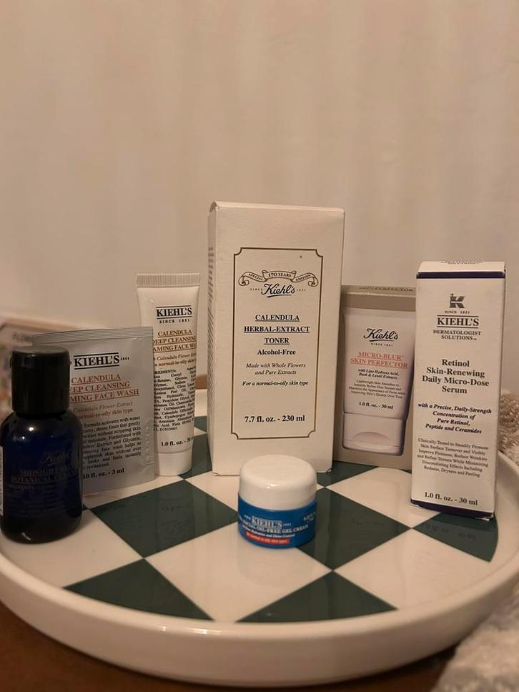 Luxe set kiehl’s nieuw en vaste prijs!, Sieraden, Tassen en Uiterlijk, Uiterlijk | Gezichtsverzorging, Nieuw, Reiniging, Gehele gezicht