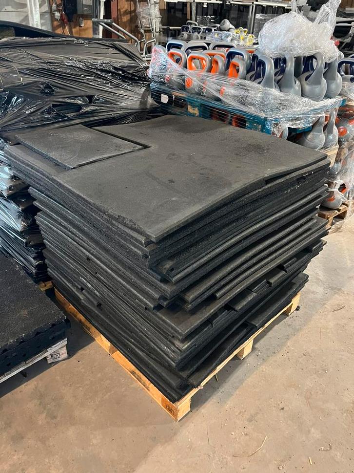 20 m2 snij matten tegels mat 2 cm dik, Dieren en Toebehoren, Stalling en Weidegang