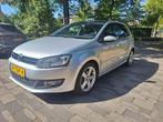 Hele nette Volkswagen Polo 1.2 | Highline | Nav | Panorama, Auto's, Voorwielaandrijving, Stof, 74 pk, Zwart