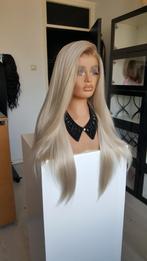 Luxe Lace Pruik: Uitgroei naar Asblond, stijl 70 cm, Ophalen of Verzenden, Nieuw, Pruik of Haarverlenging