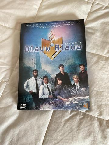 Blauw Blauw Seizoen 1 - 3 DVD Box beschikbaar voor biedingen
