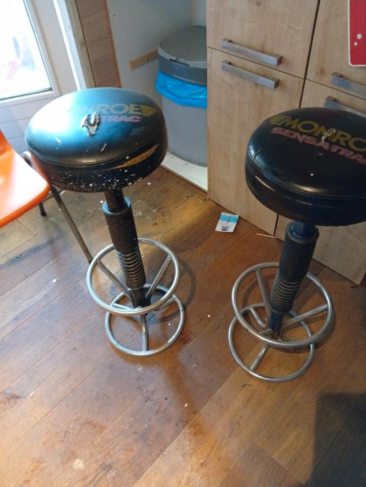 Vintage Monroe Barkrukken - Zeldzaam!, Huis en Inrichting, Barkrukken, Gebruikt, 60 tot 90 cm, Kunststof, Metaal, 2 krukken, Met voetsteun