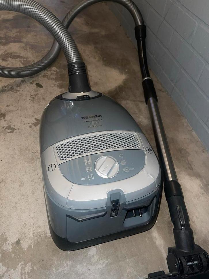 Miele Complete C2 Stofzuiger - Gebruikt, Witgoed en Apparatuur, Stofzuigers, Gebruikt, Stofzuiger, 1200 tot 1600 watt, Stofzak