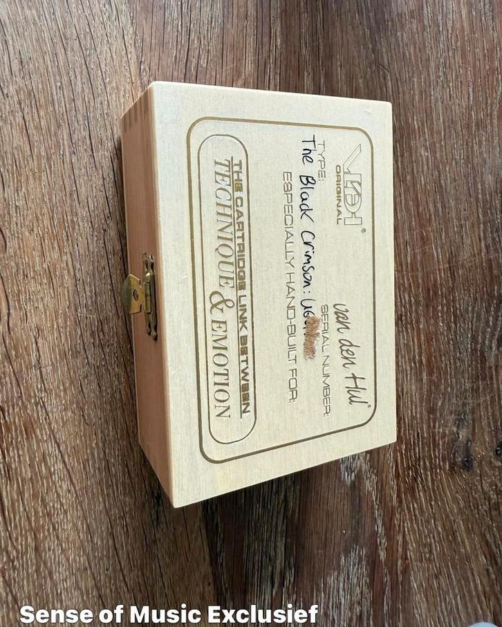 Van den hul black crimson mc element, Audio, Tv en Foto, Platenspelers, Zo goed als nieuw, Overige merken, Ophalen of Verzenden