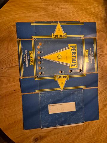 Originele vintage batterijverpakking – Pertrix 9V anodebatte beschikbaar voor biedingen