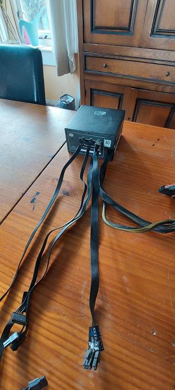Cooler master, 700w powersuply  beschikbaar voor biedingen