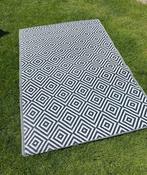 Nieuwstaat buitenkleed 125x160cm zwart wit, 100 tot 150 cm, Wit, Ophalen of Verzenden, Zo goed als nieuw