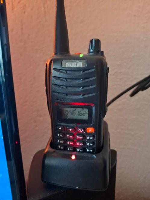 Walkie talkie, Telecommunicatie, Portofoons en Walkie-talkies, Zo goed als nieuw, Ophalen of Verzenden