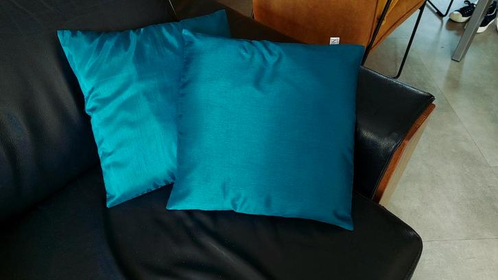 Petrol blauwe Sierkussens - Set van 2, Huis en Inrichting, Woonaccessoires | Kussens, Zo goed als nieuw, Blauw, Rechthoekig, Ophalen of Verzenden