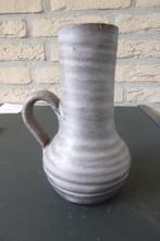 De Graaf oorvaasje, Gebruikt, Overige kleuren, Aardewerk of Porselein, Ophalen of Verzenden