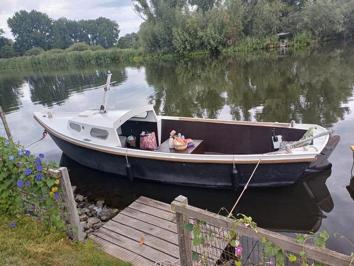 Boot, Visboot  Deutz 2 cilinder moter, Watersport en Boten, Sloepen, Gebruikt, 10 tot 30 pk, 6 meter of meer, Binnenboordmotor