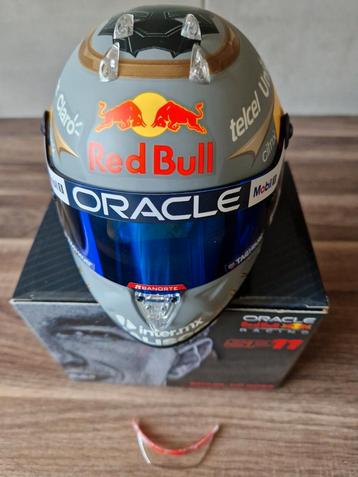 Sergio perez helmpje Brazilië 2022 schaal 1/2 schuberth  beschikbaar voor biedingen