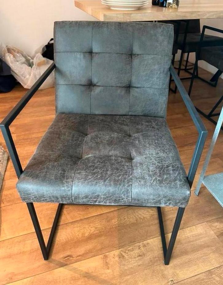 4 DTP Lederen eetkamerstoelen - De Troubadour, Huis en Inrichting, Stoelen, Ophalen