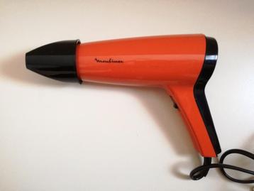 Vintage Moulinex föhn haardroger jaren 70 beschikbaar voor biedingen