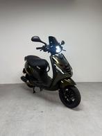 PIAGGIO ZIP 4T 2023 AKRAPOVIC/LED/SP/GARANTIE, Fietsen en Brommers, Ophalen, Zo goed als nieuw, Zip