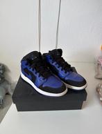 Nike Air Jordan 1 Mid - Court Purple Maat 38, Ophalen of Verzenden, Zo goed als nieuw, Overige kleuren
