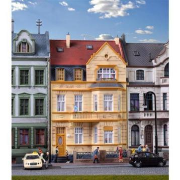 Kibri 39101: bouwpakket huis uit Bonn met erker beschikbaar voor biedingen