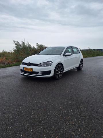 Volkswagen Golf 7 1.2 TSI Bluemotion 63KW 5D 2014 Wit beschikbaar voor biedingen