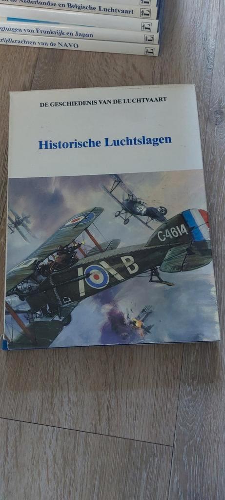 Historische luchtslagen- Geschiedenis van de luchtvaart, Boeken, Oorlog en Militair, Zo goed als nieuw, Tweede Wereldoorlog, Ophalen of Verzenden