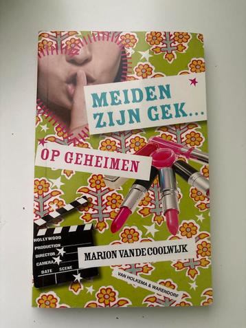 Meiden zijn gek... op geheimen - Chicklit beschikbaar voor biedingen