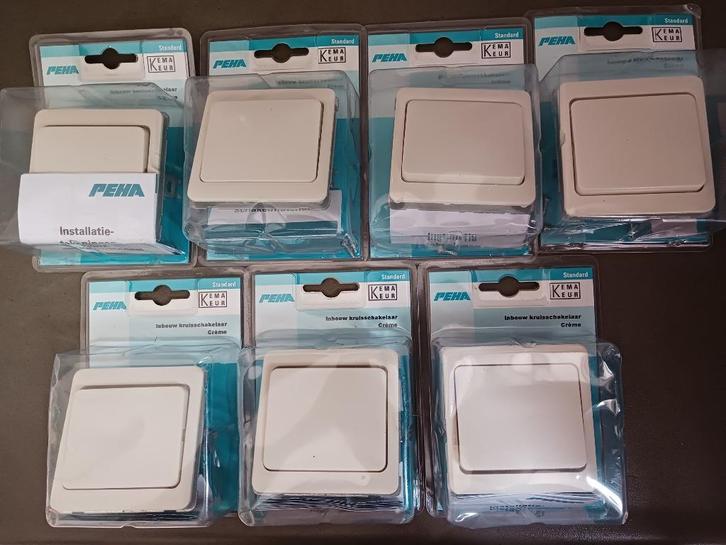 PEHA Standard kruisschakelaars Crème, Doe-het-zelf en Verbouw, Elektra en Kabels, Nieuw, Overige typen, Ophalen of Verzenden