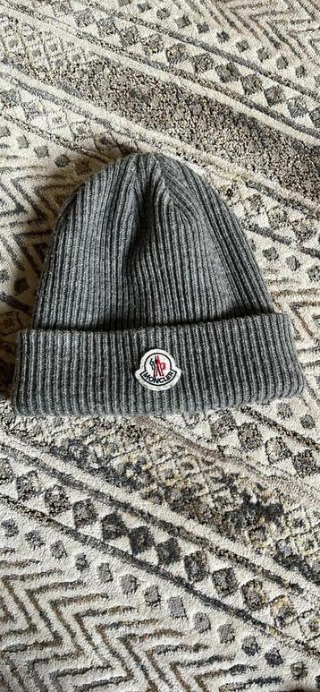 Moncler muts