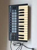 Novation Launchkey mini, Muziek en Instrumenten, Midi-apparatuur, Ophalen of Verzenden, Gebruikt