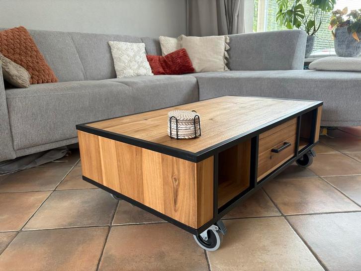 Xooon Salontafel - Stijlvol en Praktisch, Huis en Inrichting, Tafels | Salontafels, Zo goed als nieuw, Minder dan 50 cm, 100 tot 150 cm